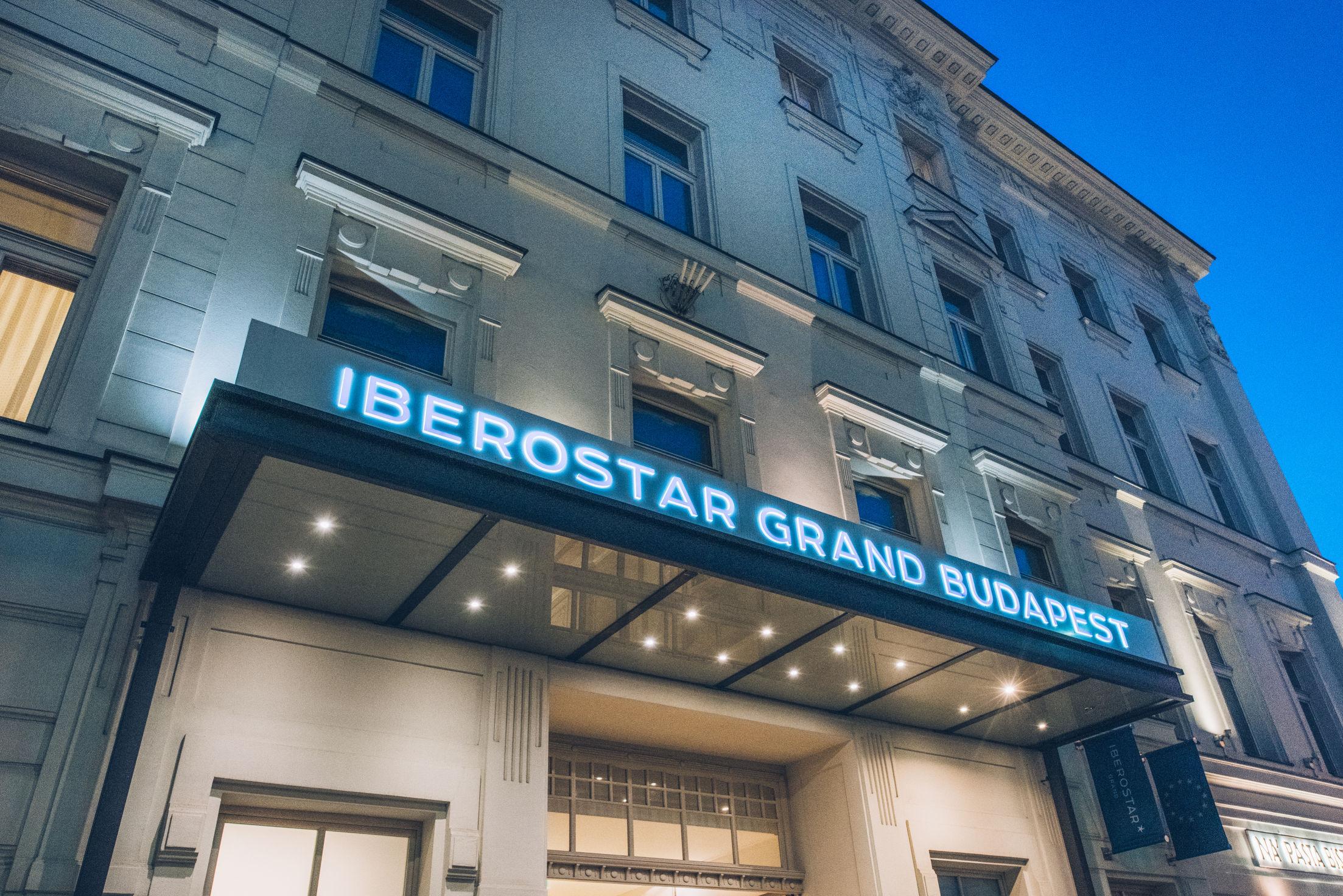 Iberostar Grand Budapest Hotel Exterior photo